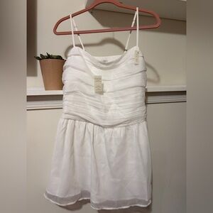 *NEW w/ tags* Hollister Chiffon Skort Dress. Color: White. Size: US Women L